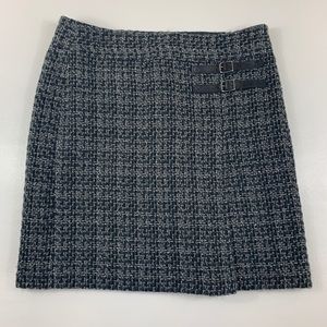 3For$20 Loft Skirt Black Gray Tweed size:0 Petite